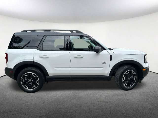 Certified 2025 Ford Bronco Sport Outer Banks w/ Outer Banks Tech Package+ AWD/4WD image 16