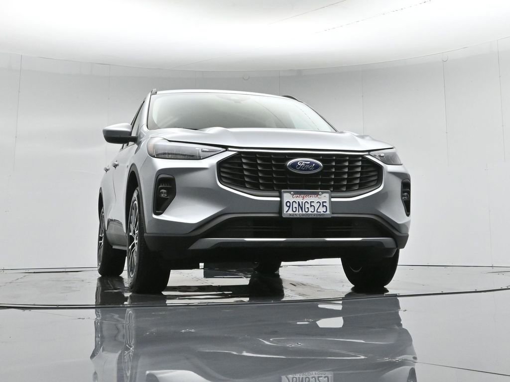 Certified 2023 Ford Escape SE image 7