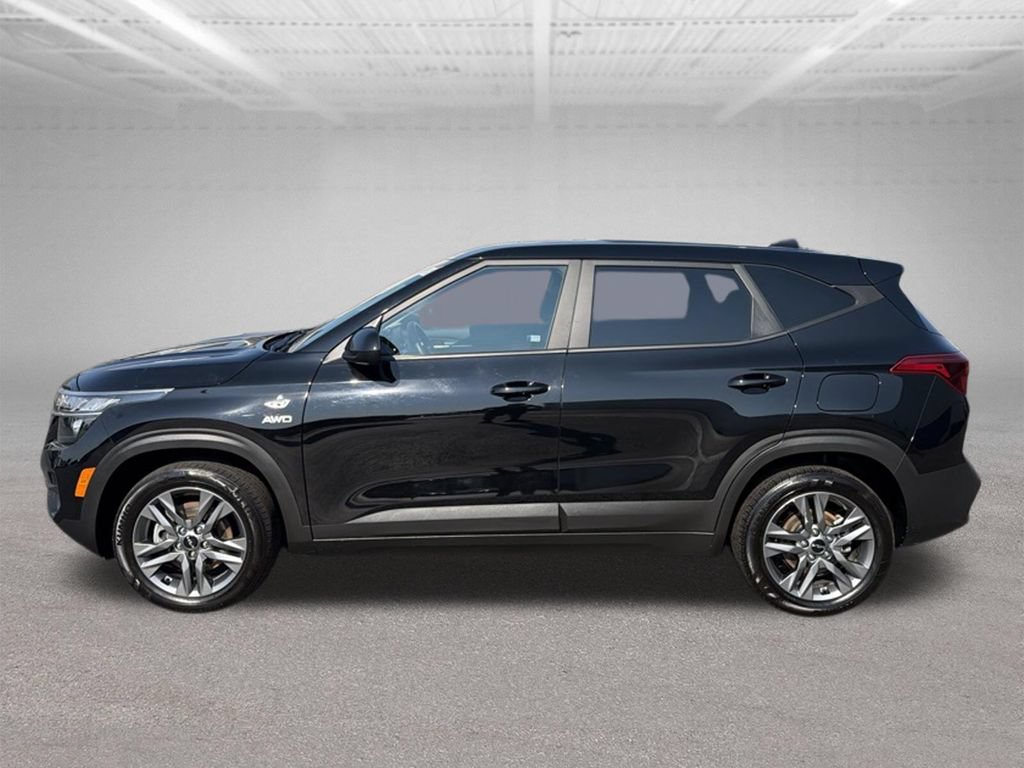 Used 2022 Kia Seltos LX AWD/4WD image 7