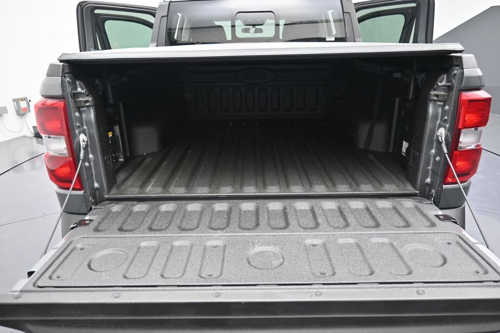 Certified 2025 Ford Maverick Lariat AWD/4WD image 36