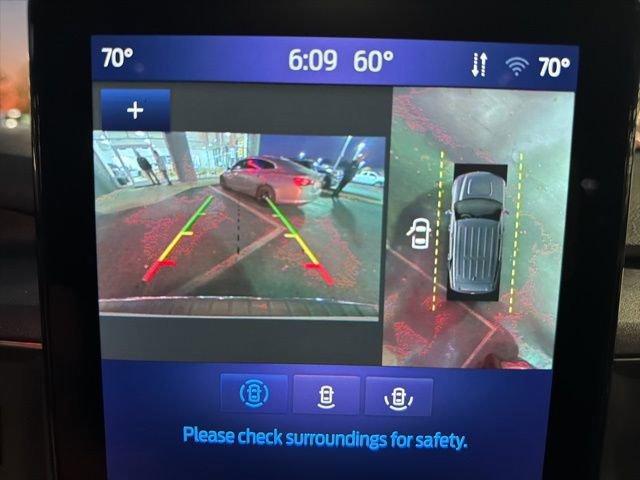 Certified 2022 Ford Explorer Limited w/ Limited Technology Package image 34