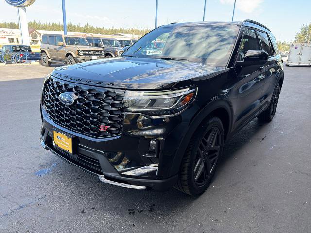 Certified 2025 Ford Explorer ST AWD/4WD image 3