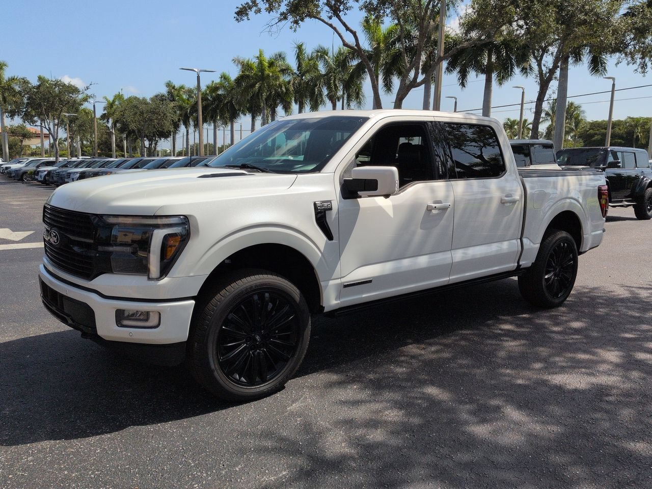 Certified 2024 Ford F150 Platinum w/ Equipment Group 702A High AWD/4WD image 8