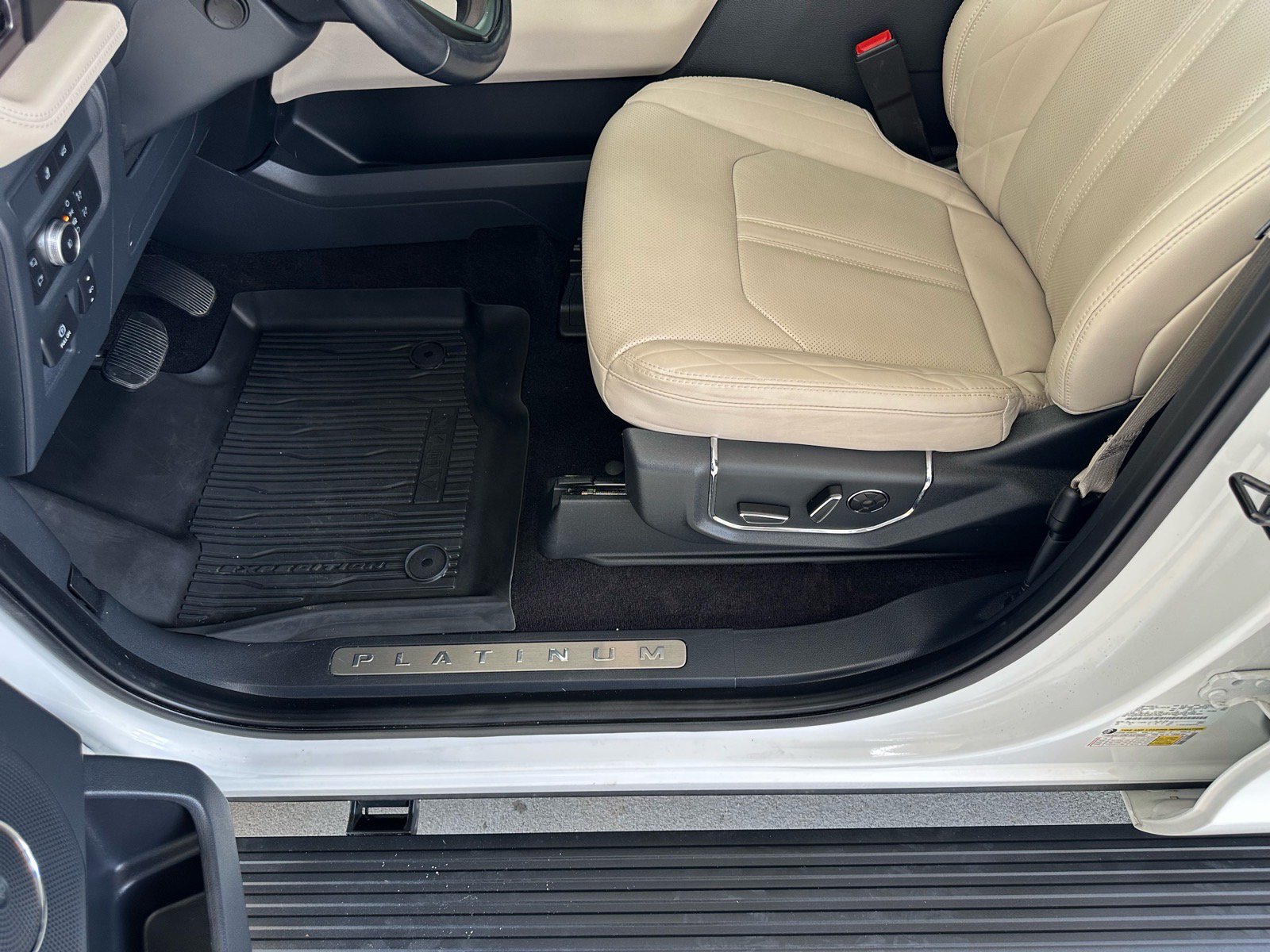 Certified 2022 Ford Expedition Platinum AWD/4WD image 19