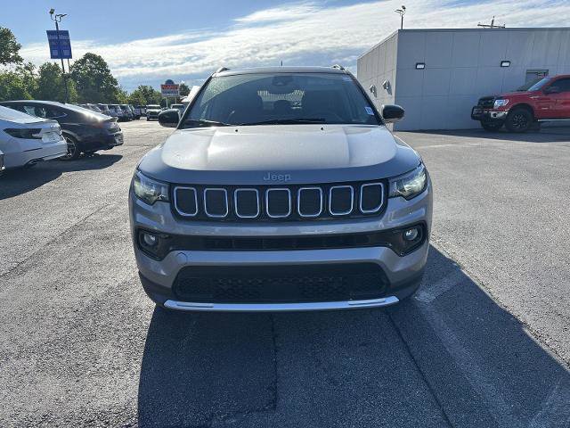 Used 2022 Jeep Compass Limited AWD/4WD image 2