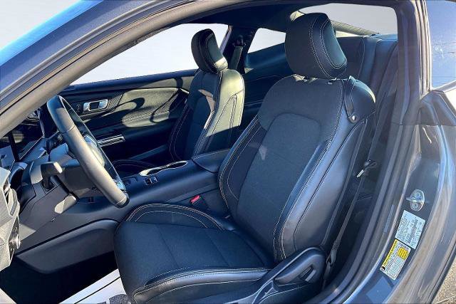 Certified 2025 Ford Mustang Coupe image 31