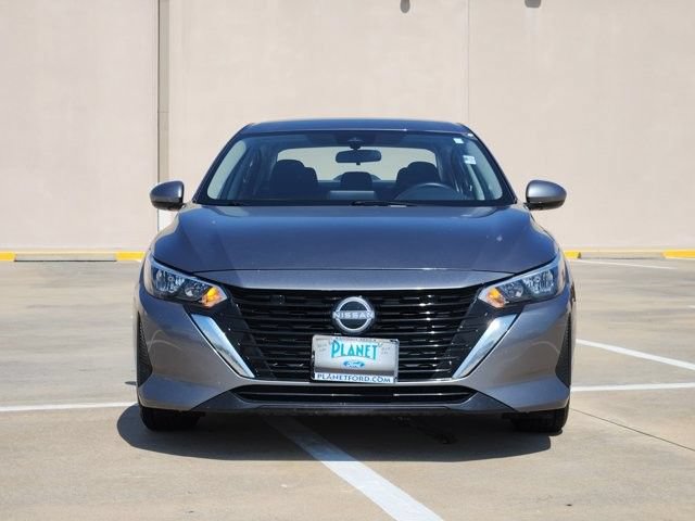 Used 2024 Nissan Sentra SV FWD image 2