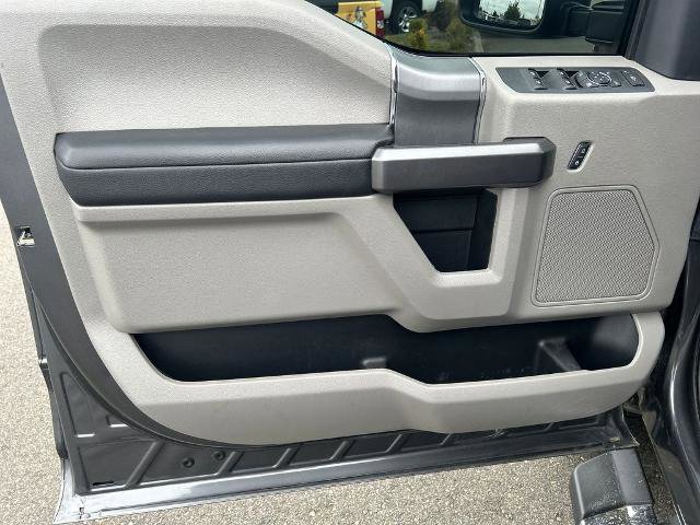 Certified 2022 Ford F250 XLT w/ XLT Premium Package AWD/4WD image 17