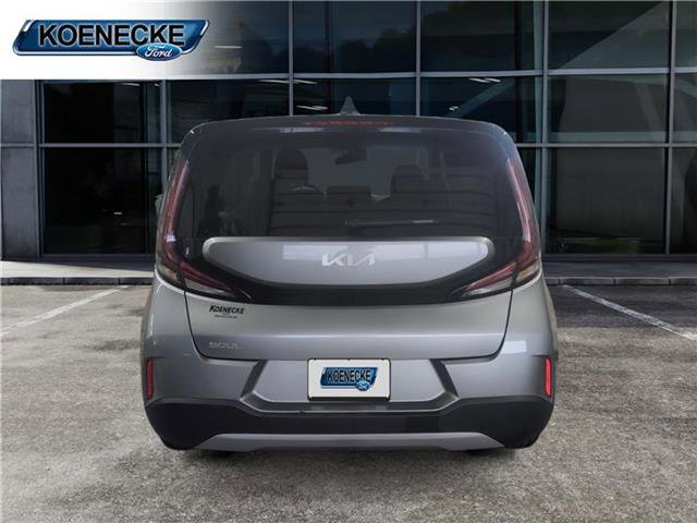 Used 2024 Kia Soul LX w/ Option Group 015 FWD image 4