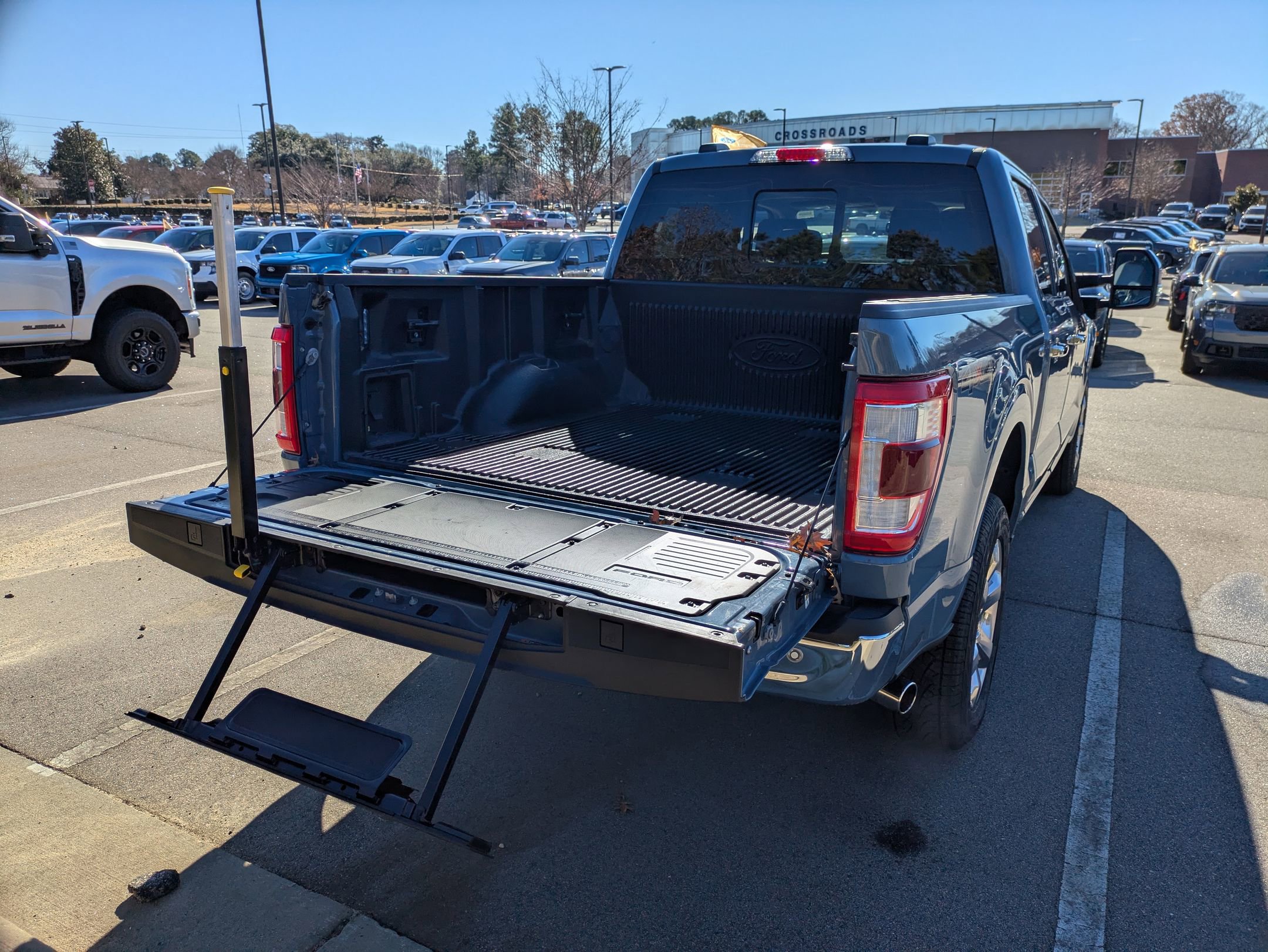 Certified 2023 Ford F150 Lariat w/ Equipment Group 502A High image 38