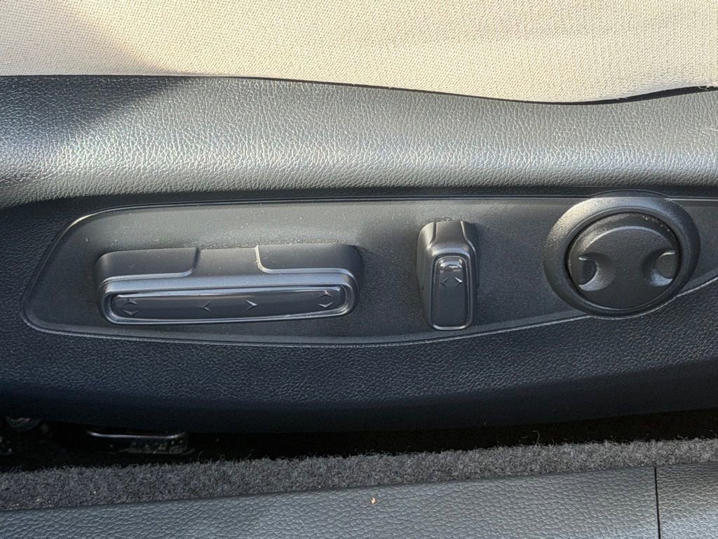 Used 2024 Honda Accord EX image 19