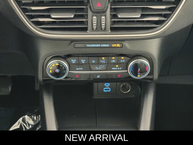 Certified 2022 Ford Escape SE w/ Cold Weather Package AWD/4WD image 21