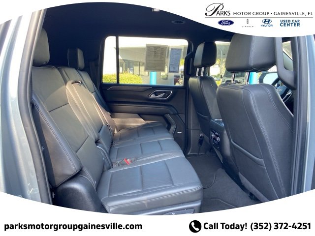 Used 2024 Chevrolet Suburban LT image 15