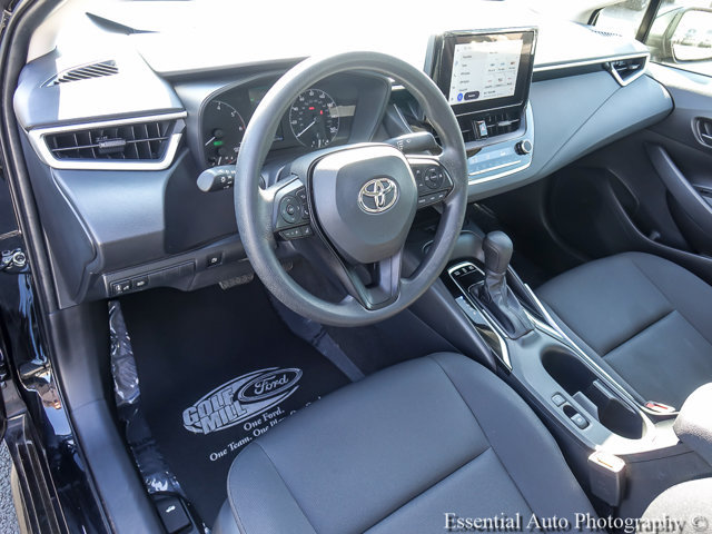 Used 2025 Toyota Corolla LE w/ LE Premium Package FWD image 11