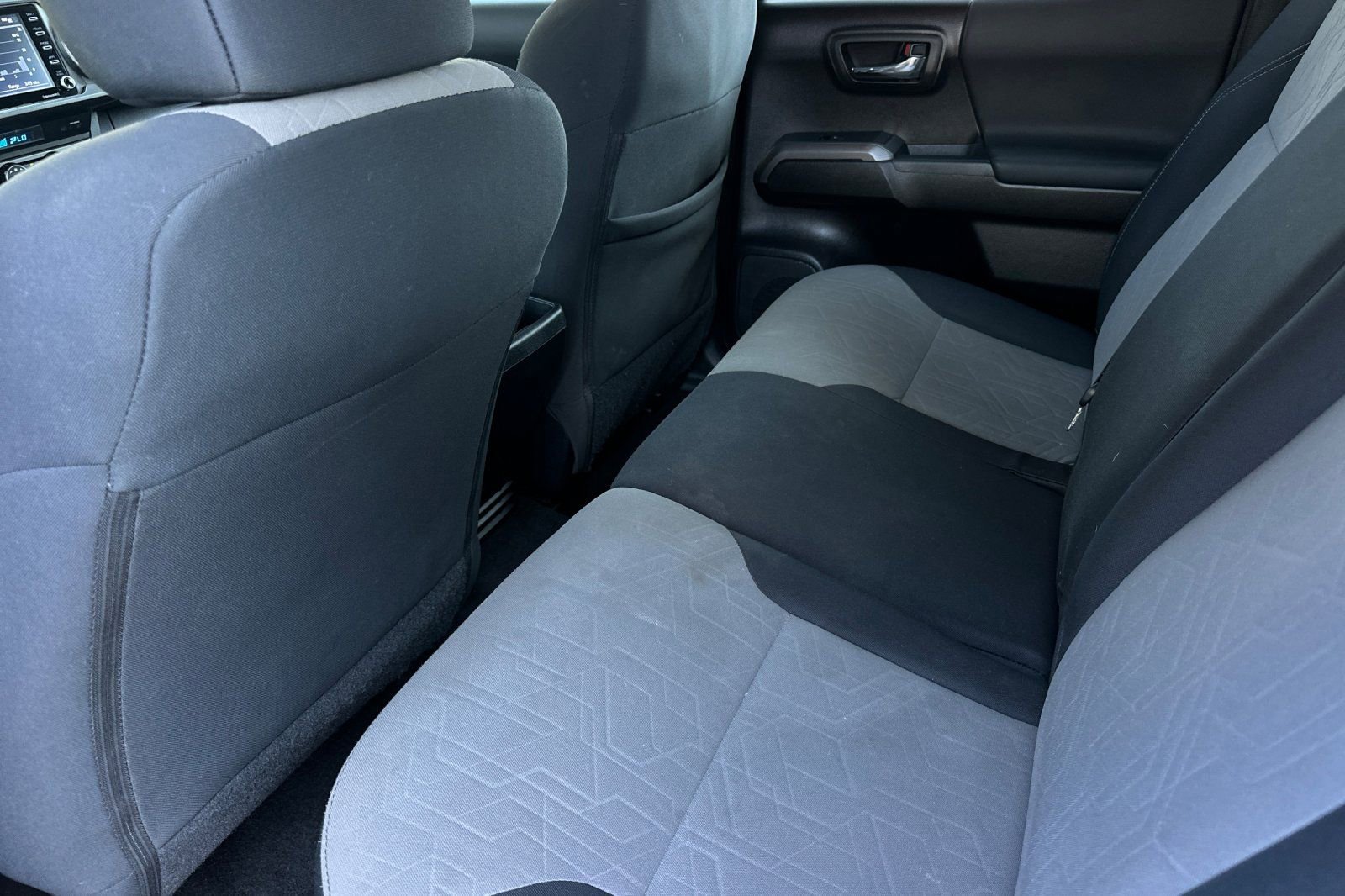 Used 2021 Toyota Tacoma TRD Sport w/ Technology Package RWD image 11