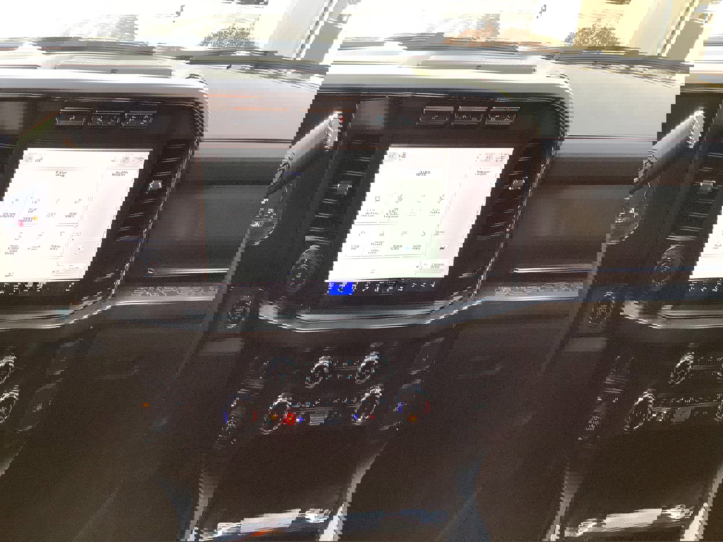 Certified 2023 Ford F250 Lariat w/ Lariat Ultimate Package image 16