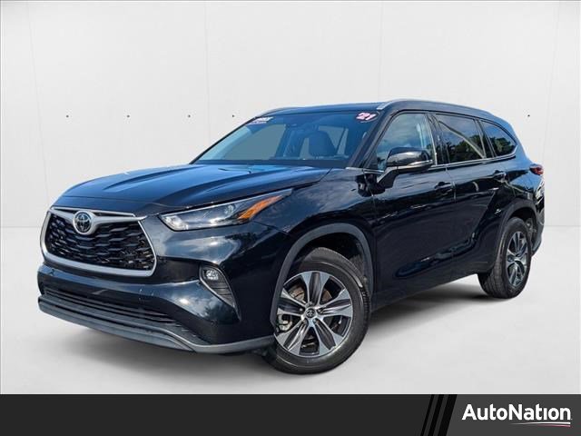 Used 2022 Toyota Highlander XLE