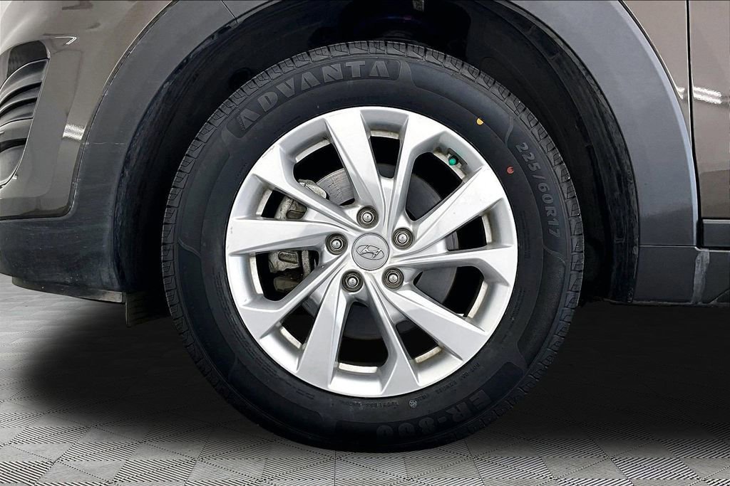 Used 2019 Hyundai Tucson Value w/ Cargo Package AWD/4WD image 11