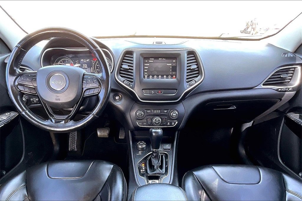 Used 2020 Jeep Cherokee Latitude Plus image 7