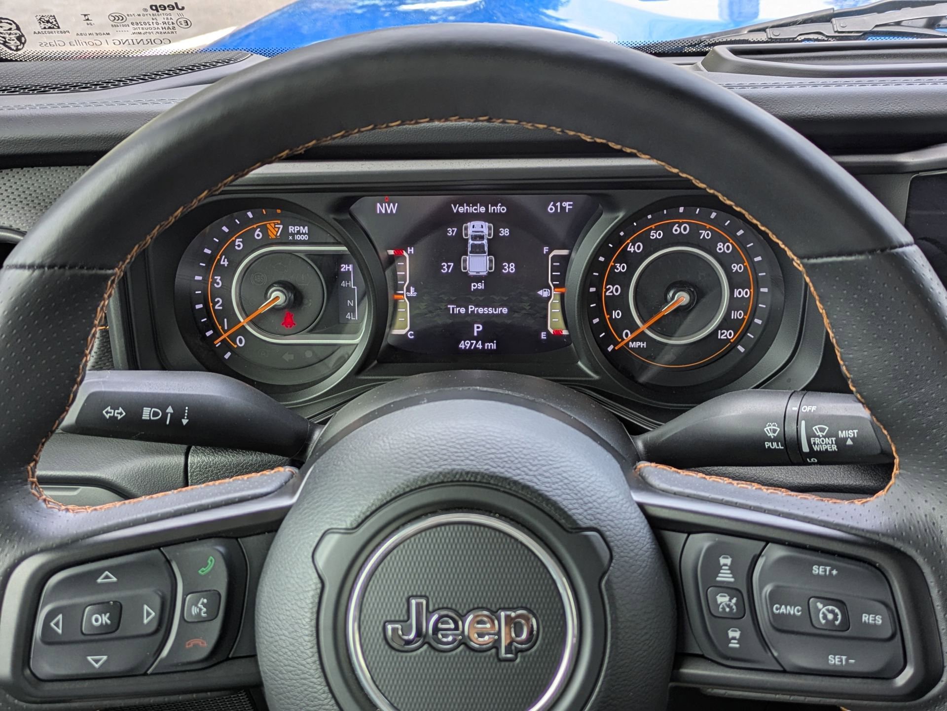 Used 2024 Jeep Gladiator Mojave w/ Convenience Group image 30