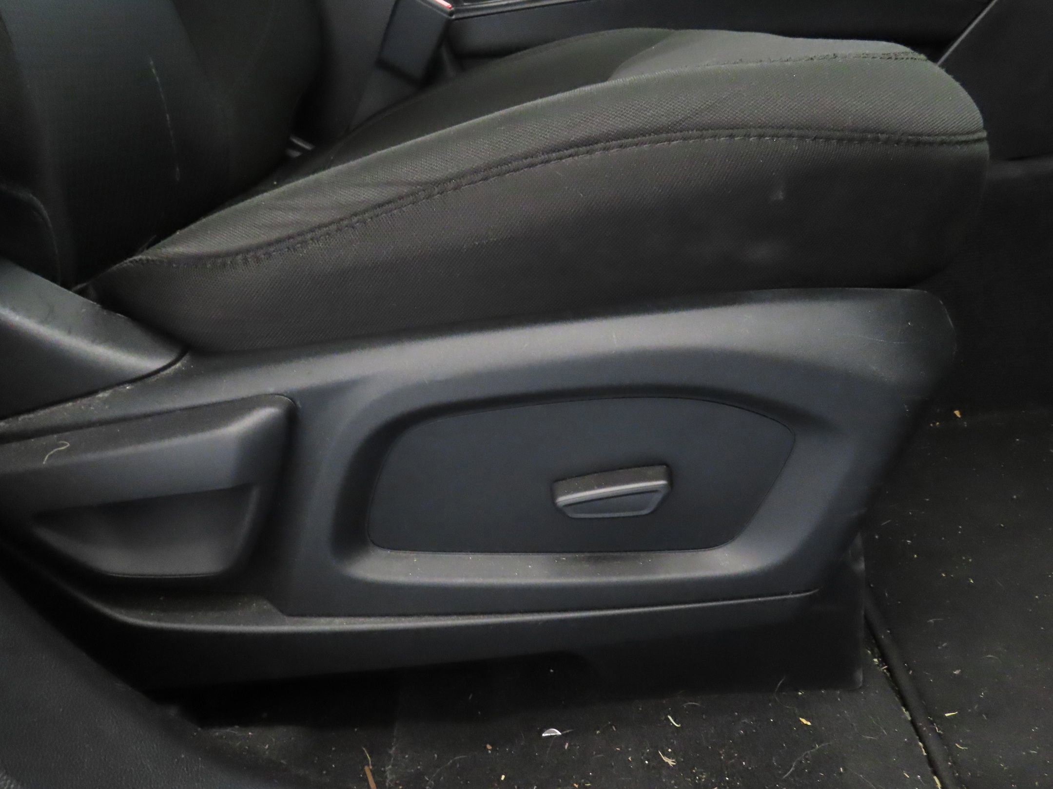 Certified 2022 Ford Explorer XLT image 28