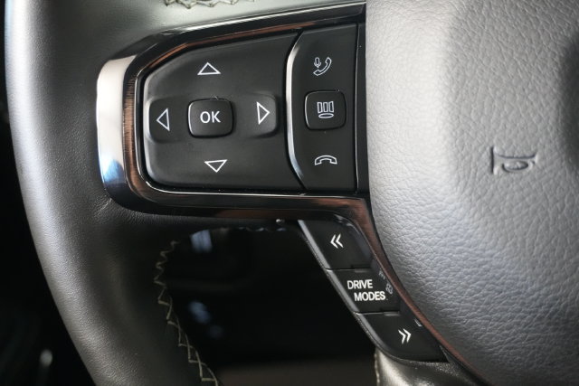 Used 2025 RAM 1500 Limited AWD/4WD image 16