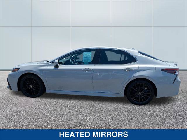 Used 2022 Toyota Camry XSE w/ Navigation Upgrade Package FWD image 2