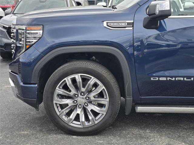 Used 2022 GMC Sierra 1500 Denali w/ Denali Reserve Package RWD image 9