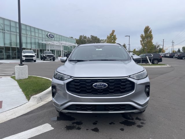 Certified 2023 Ford Escape ST-Line Select AWD/4WD image 8
