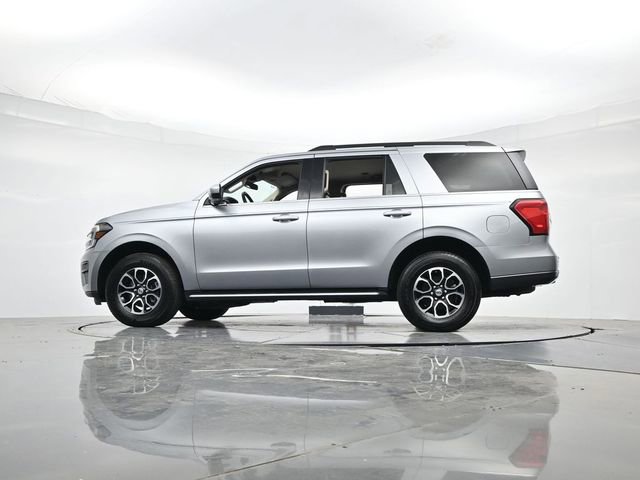 Certified 2023 Ford Expedition XLT image 39