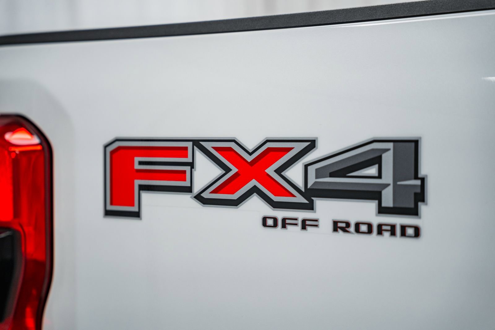 Certified 2024 Ford F250 Platinum image 19