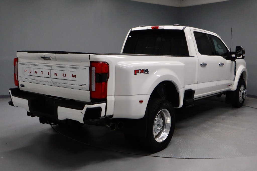 Certified 2024 Ford F450 Platinum w/ FX4 Off-Road Package AWD/4WD image 12