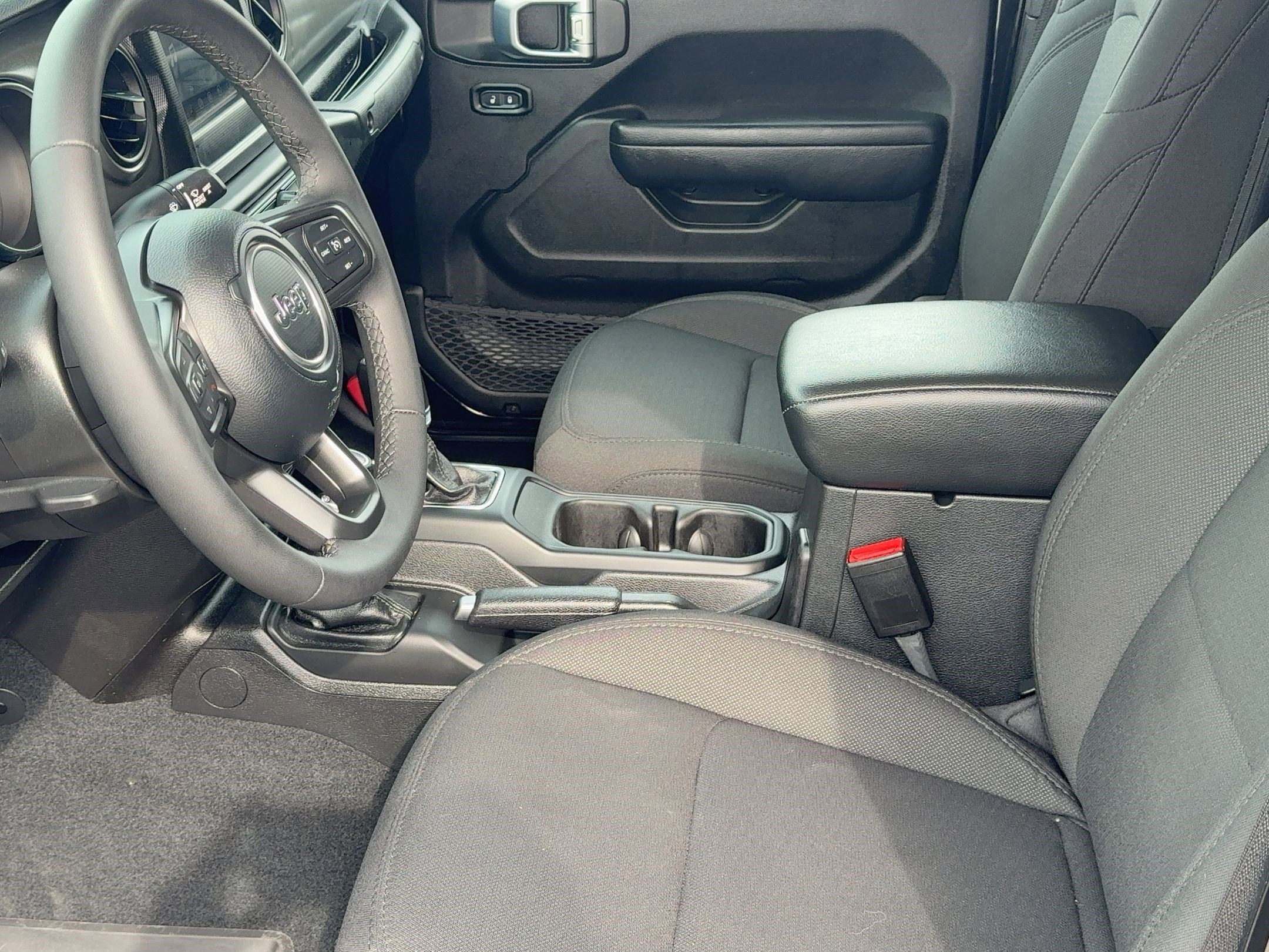 Used 2023 Jeep Gladiator Willys image 5