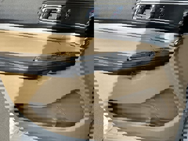 Certified 2017 Ford Explorer XLT image 13