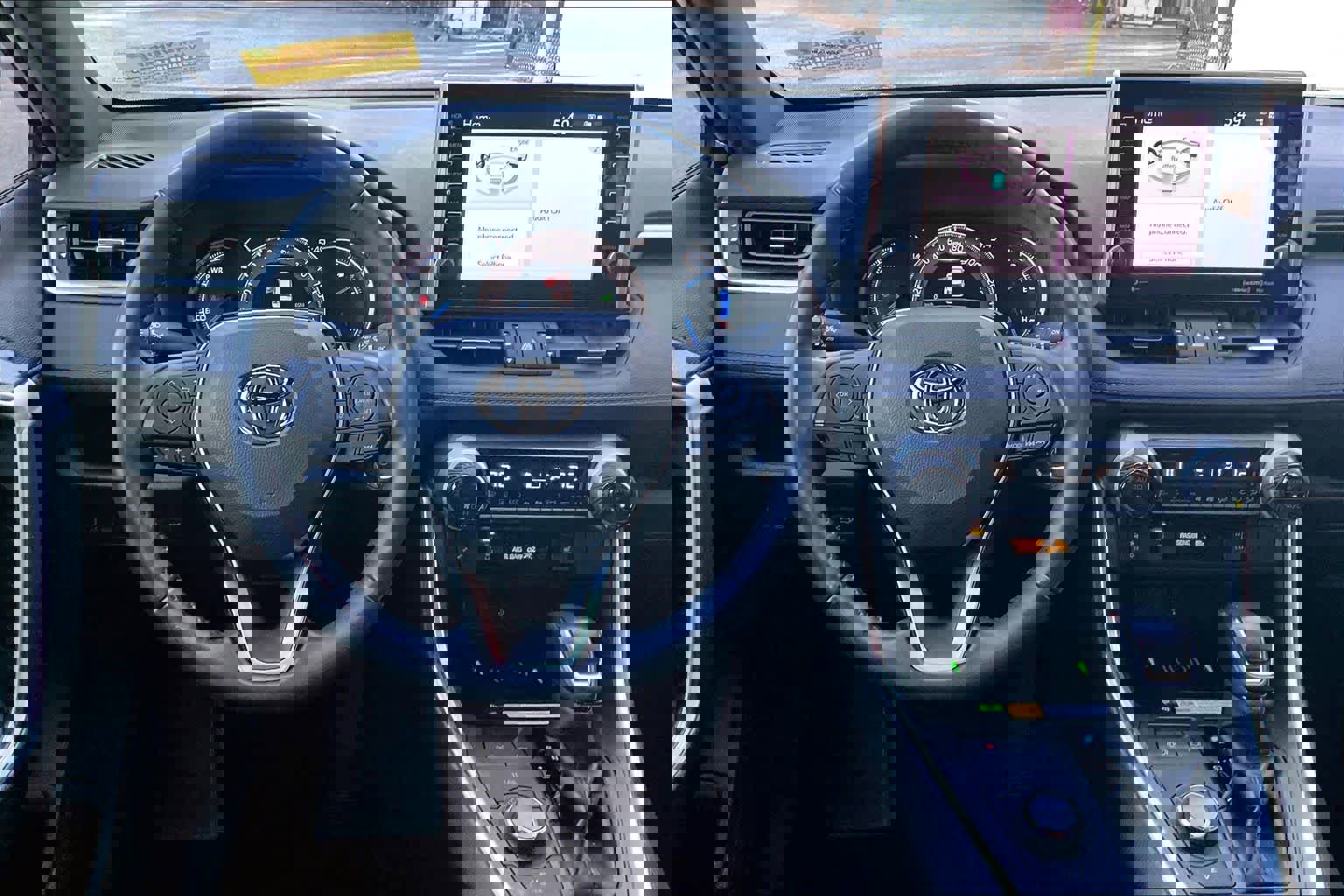 Used 2022 Toyota RAV4 XSE image 5