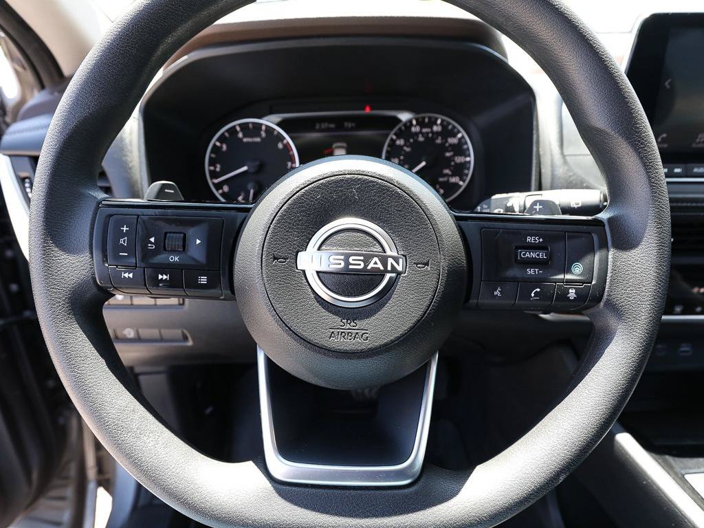 Used 2023 Nissan Rogue SV AWD/4WD image 15