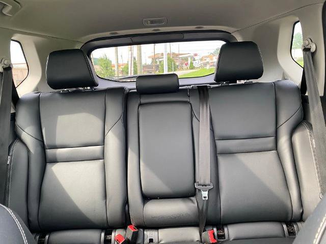 Used 2023 Nissan Rogue SL w/ SL Premium Package FWD image 27