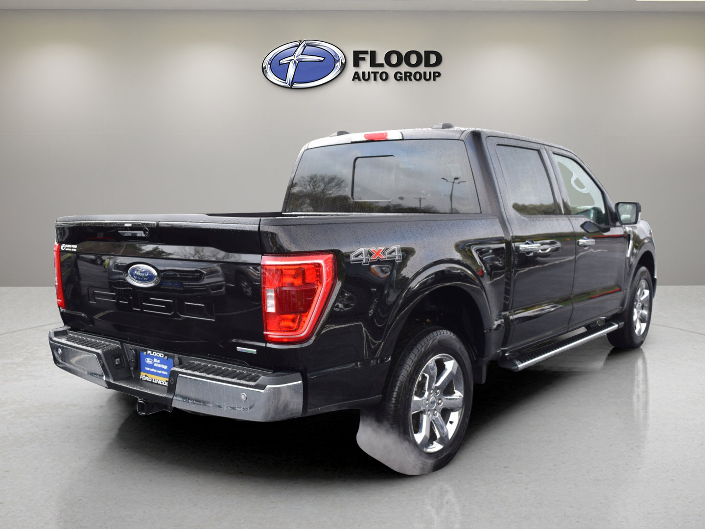 Certified 2022 Ford F150 XLT w/ Equipment Group 302A High AWD/4WD image 4