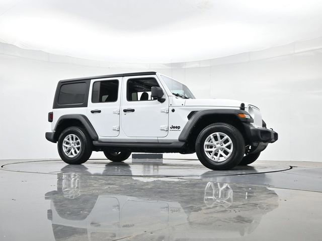 Used 2023 Jeep Wrangler Unlimited Sport AWD/4WD image 32
