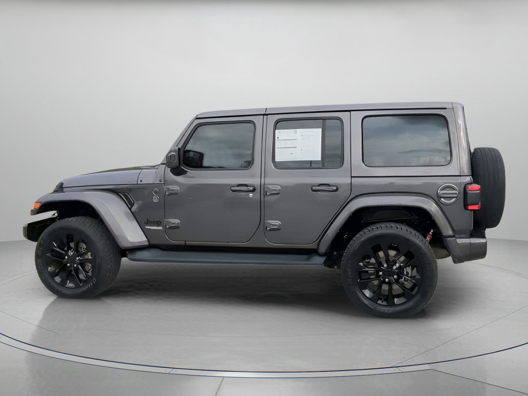 Used 2021 Jeep Wrangler Unlimited Sahara image 9