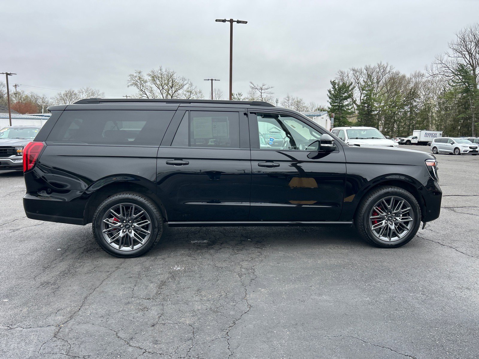 Certified 2025 Ford Expedition Max Platinum w/ Stealth Performance Package AWD/4WD image 21