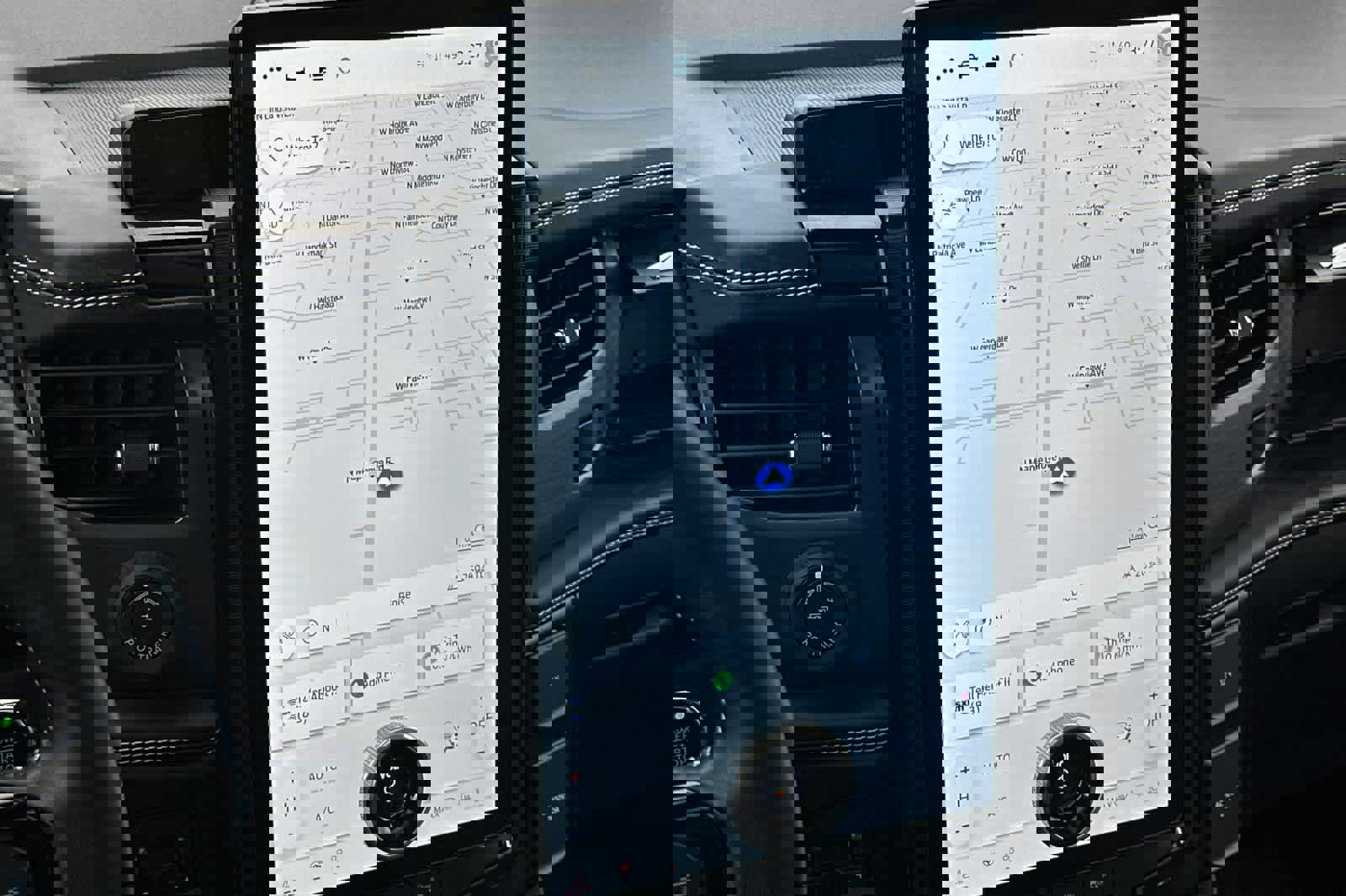 Certified 2023 Ford F150 Lightning Platinum image 18