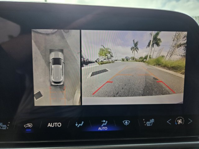 Used 2024 Chevrolet Equinox EV RS w/ Active Safety Package 3 FWD image 24