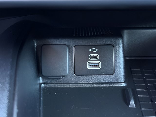 Certified 2025 Ford Bronco Sport Outer Banks w/ Outer Banks Tech Package+ AWD/4WD image 14