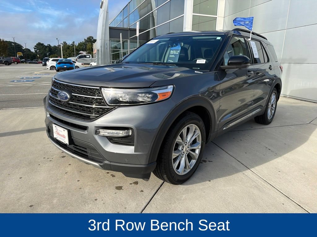 Certified 2024 Ford Explorer XLT w/ Equipment Group 202A RWD image 4