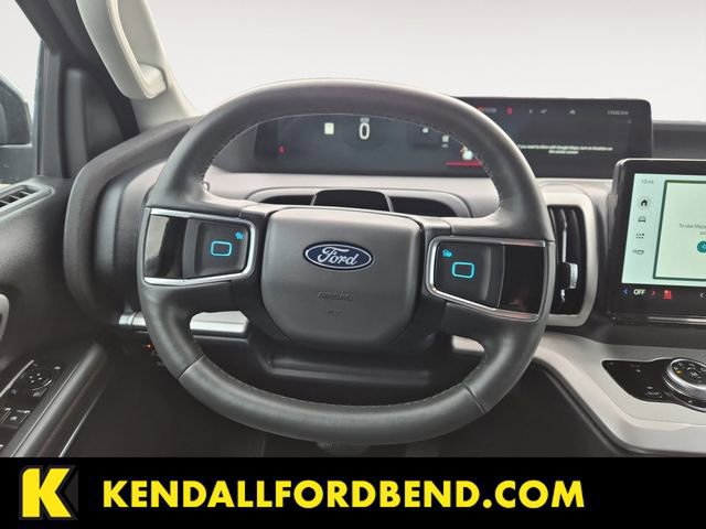 Certified 2025 Ford Expedition Active image 12