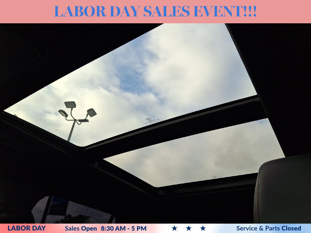 Certified 2025 Ford Explorer ST-Line w/ Premium Package AWD/4WD image 21
