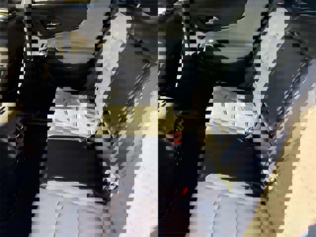 Used 2020 Chevrolet Equinox Premier image 18