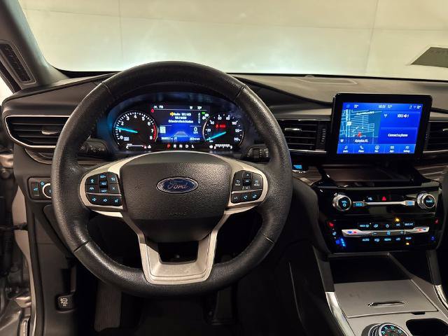 Certified 2024 Ford Explorer Limited RWD image 5