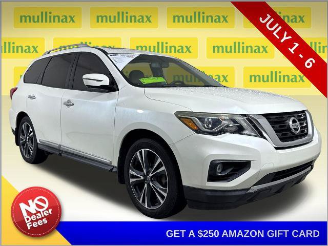 Used 2018 Nissan Pathfinder Platinum FWD image 1
